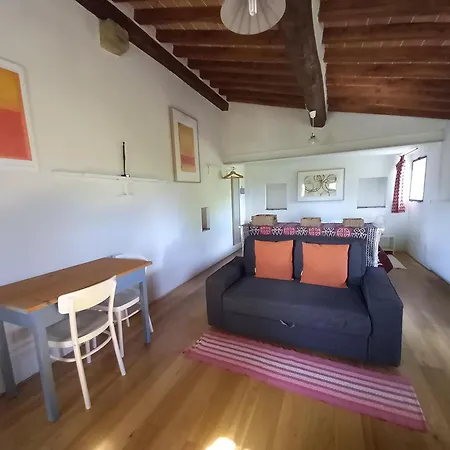 Timignano Apartment *