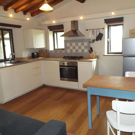 Timignano Apartment